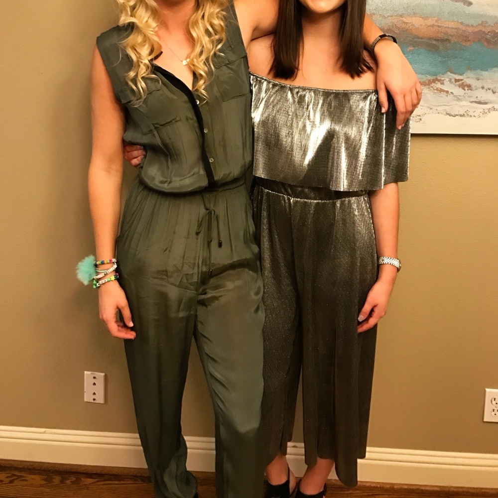 Chelsea Flower Sleeveless Jumpsuit